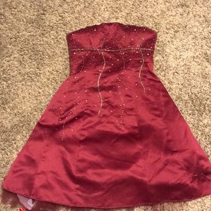Maroon semi formal dress